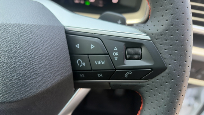 SEAT Leon 1.5 eTSI 150 FR 5dr DSG [DAP] Petrol Hatchback - Image 18